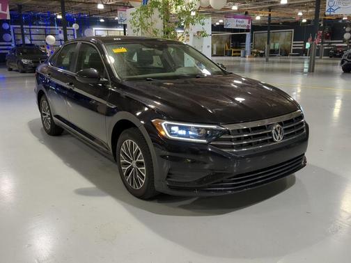 Deep Black Pearl Effect 2019 Volkswagen Jetta 1.4T SEL