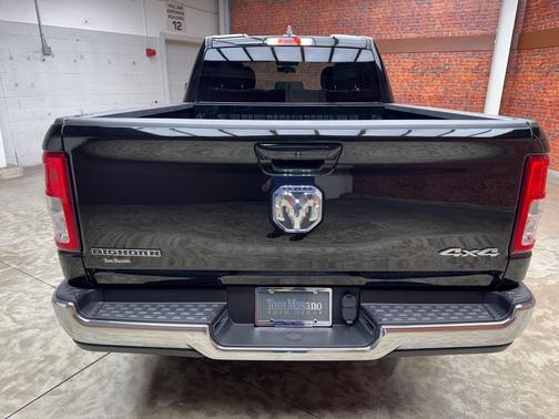 Diamond Black 2022 RAM 1500 Big Horn