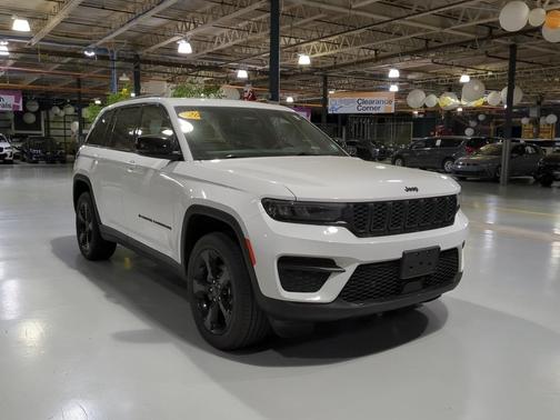 2023 Jeep Grand Cherokee Altitude