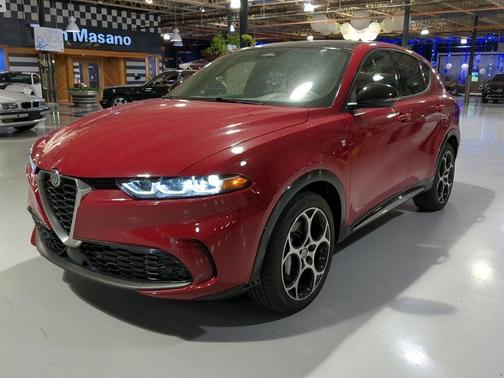 Rosso 2024 Alfa Romeo Tonale Ti