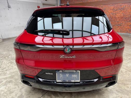 Rosso 2024 Alfa Romeo Tonale Ti