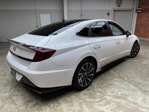 2023 Hyundai SONATA Limited