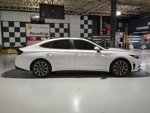 2023 Hyundai SONATA Limited