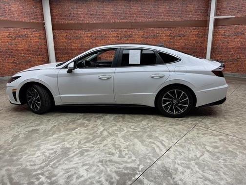 2023 Hyundai SONATA Limited