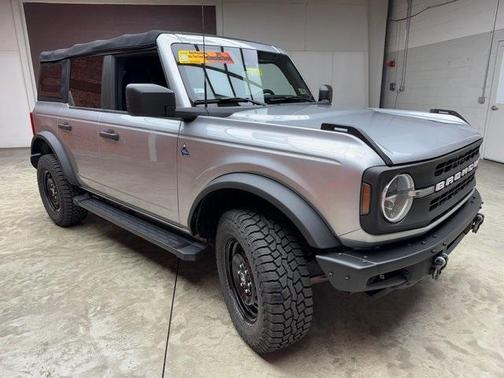 2022 Ford Bronco Black Diamond