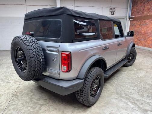 2022 Ford Bronco Black Diamond