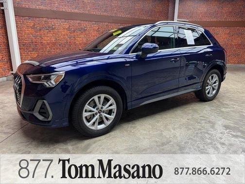 2022 Audi Q3 45 S line Premium