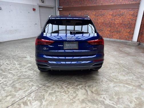 2022 Audi Q3 45 S line Premium
