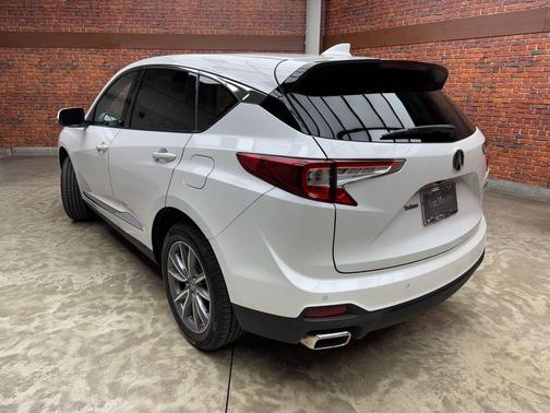 White 2023 Acura RDX Technology Package