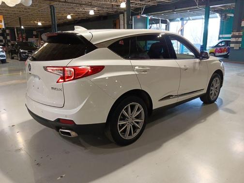 White 2023 Acura RDX Technology Package