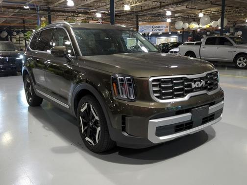 2023 Kia Telluride S