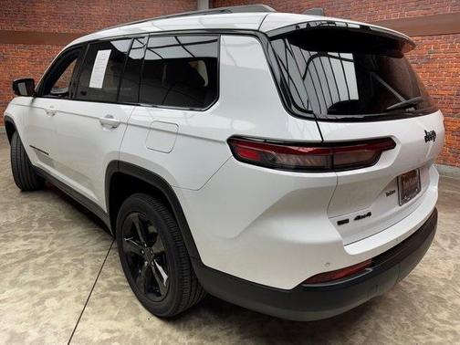 2022 Jeep Grand Cherokee L Laredo