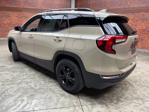 Desert Sand Metallic 2022 GMC Terrain AT4
