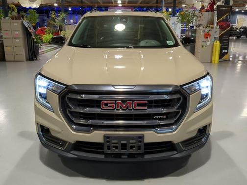 2022 GMC Terrain AT4