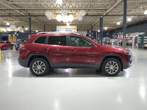 Velvet Red Pearlcoat 2019 Jeep Cherokee Latitude Plus