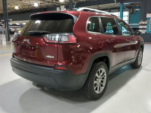 Velvet Red Pearlcoat 2019 Jeep Cherokee Latitude Plus