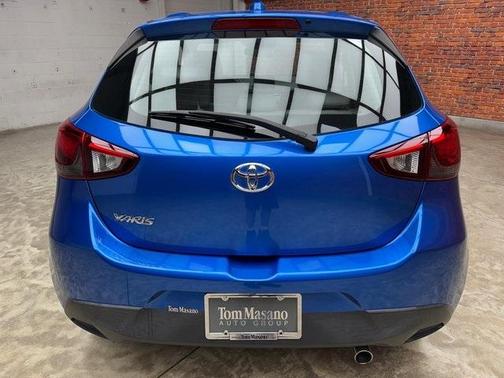 2020 Toyota Yaris Sedan LE