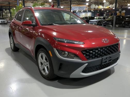 2022 Hyundai KONA SEL
