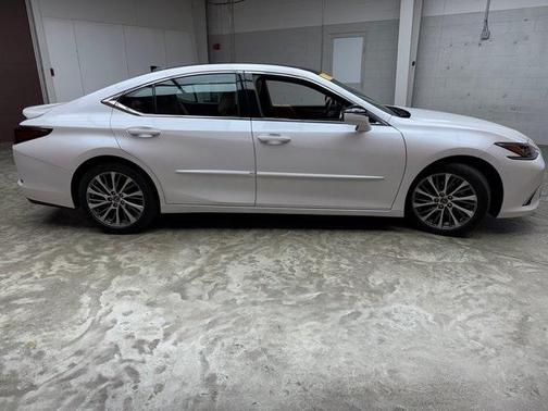 2021 Lexus ES 350 Base