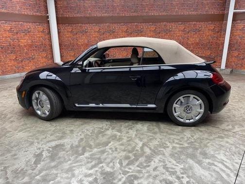 2018 Volkswagen Beetle 2.0T SE