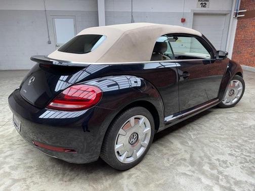 2018 Volkswagen Beetle 2.0T SE