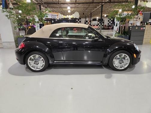 2018 Volkswagen Beetle 2.0T SE