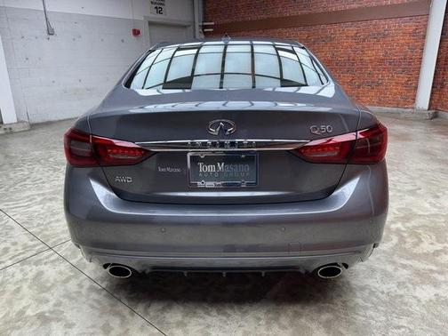 2022 INFINITI Q50 LUXE