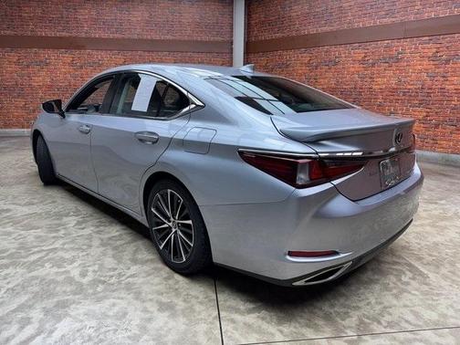 2022 Lexus ES 350 Base