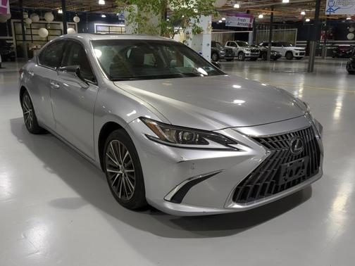 2022 Lexus ES 350 Base