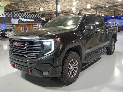 Onyx Black 2023 GMC Sierra 1500 AT4