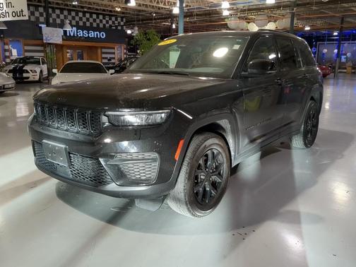 2024 Jeep Grand Cherokee Laredo