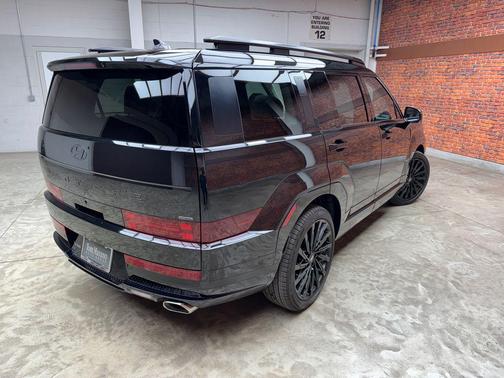 Phantom Black 2024 Hyundai SANTA FE Calligraphy