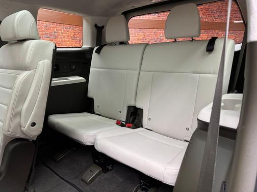 Phantom Black 2024 Hyundai SANTA FE Calligraphy