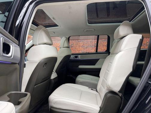 Phantom Black 2024 Hyundai SANTA FE Calligraphy