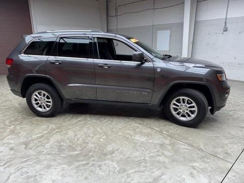 2020 Jeep Grand Cherokee Laredo E