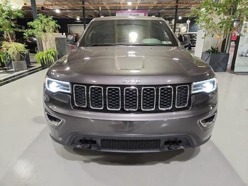 2020 Jeep Grand Cherokee Laredo E