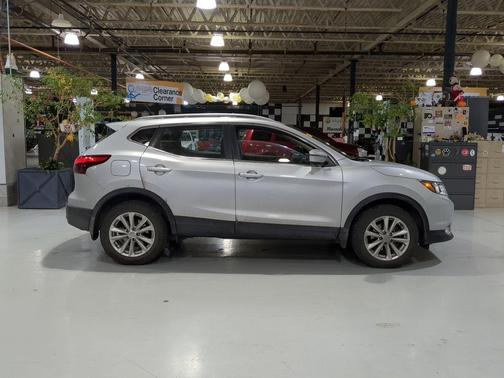 2017 Nissan Rogue Sport SV