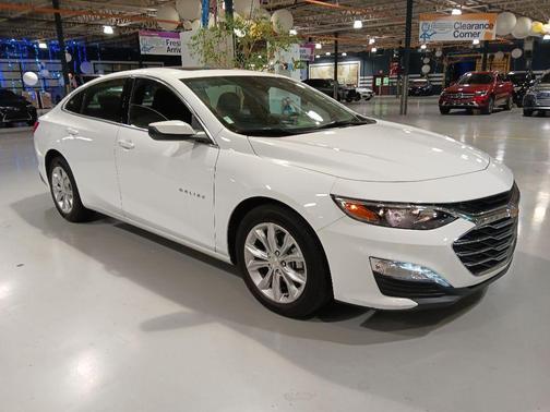 Summit White 2024 Chevrolet Malibu LT
