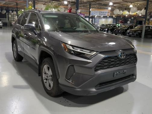 2024 Toyota RAV4 XLE