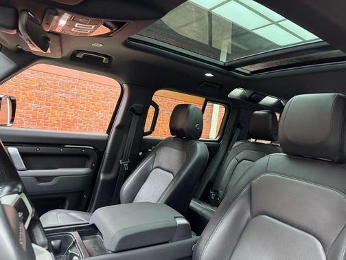 Santorini Black 2023 Land Rover Defender 110 X-Dynamic SE