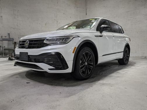 2022 Volkswagen Tiguan 2.0T SE R-Line Black