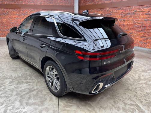 Black 2025 Genesis GV70 2.5T