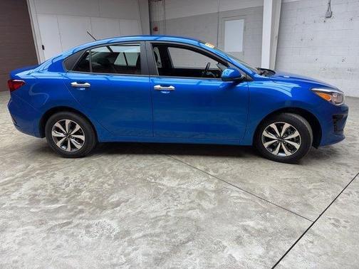 2022 Kia Rio S