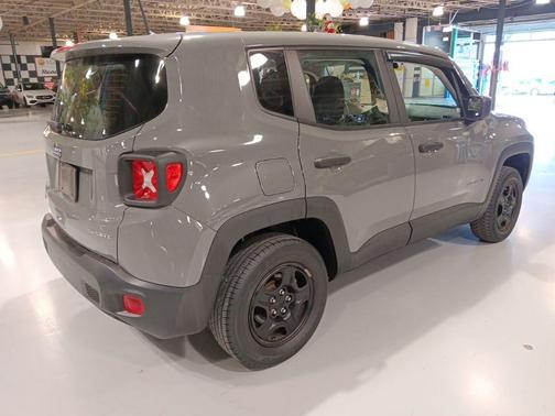 Sting Gray Clearcoat 2020 Jeep Renegade Sport