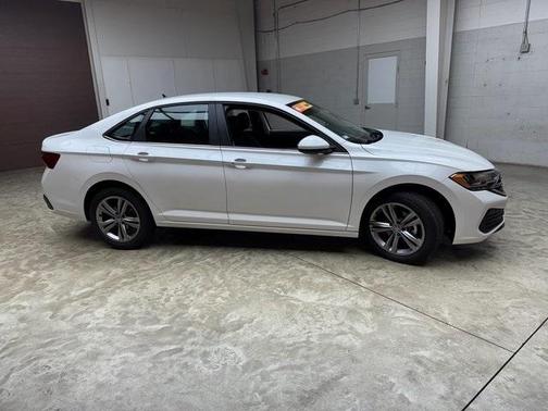 2023 Volkswagen Jetta 1.5T SE