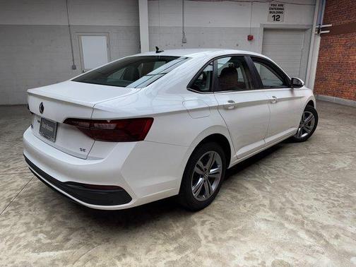 2023 Volkswagen Jetta 1.5T SE