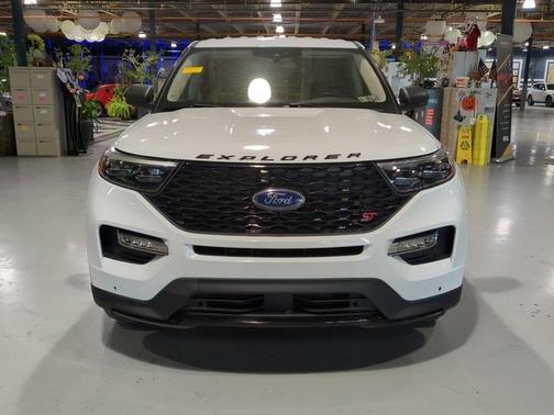 2021 Ford Explorer Base