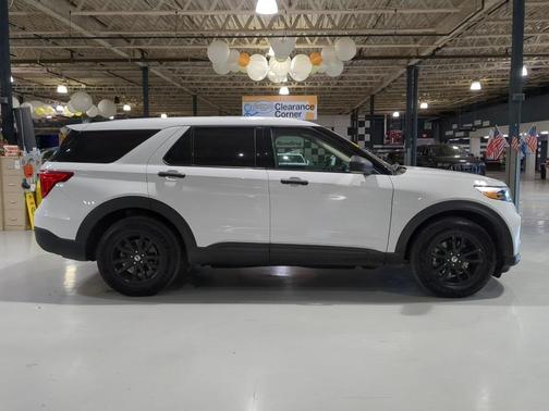 2021 Ford Explorer Base