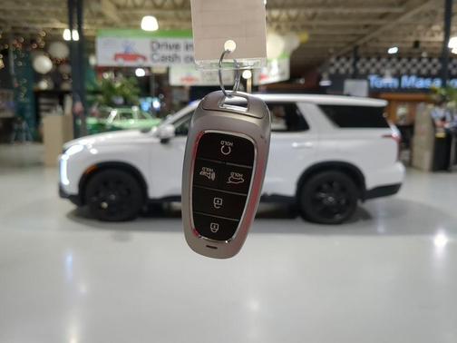 White 2025 Hyundai PALISADE XRT