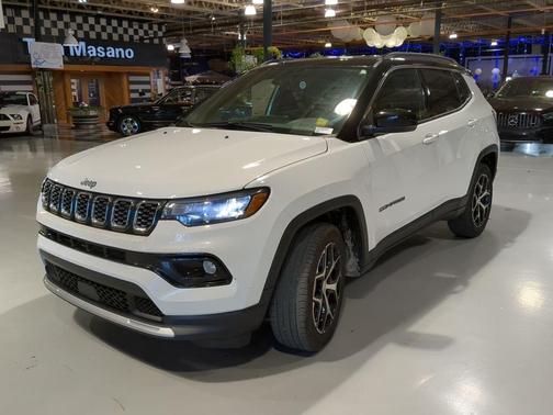 Bright White Clearcoat 2024 Jeep Compass Limited